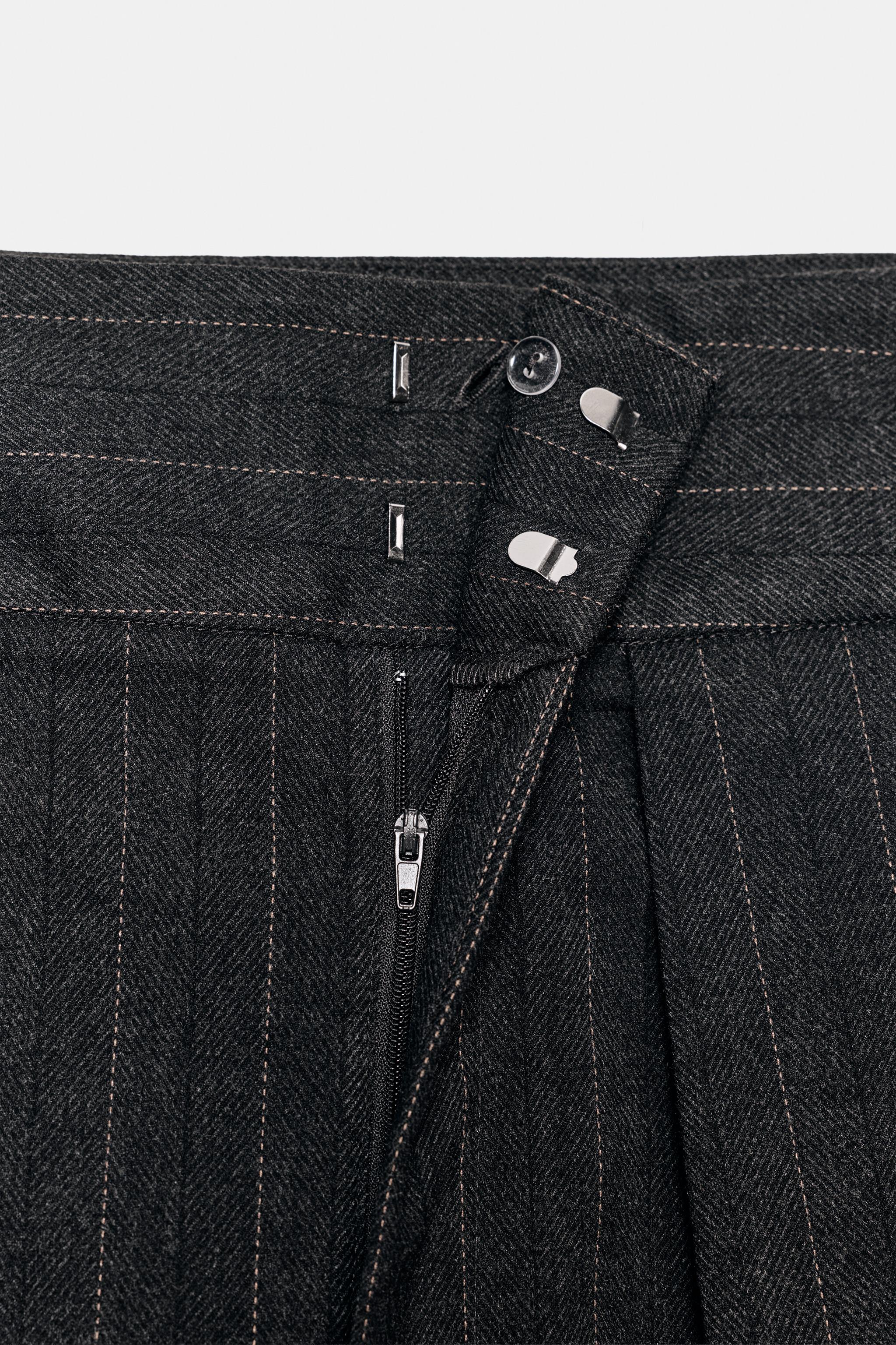 PLEATED STRIPED BALLOON PANTS